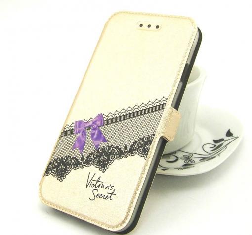 Кожен калъф Flip тефтер Flexi със стойка за Apple iPhone 6 / iPhone 6S - златист / лилава панделка / Victoria`s Secret