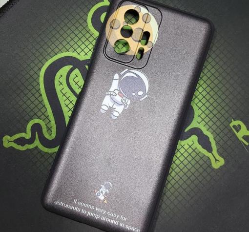 Силиконов калъф / гръб / за Xiaomi 11T 5G - космонавт