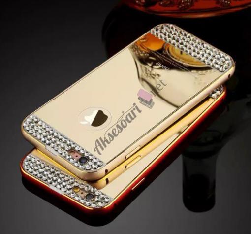 Луксозен алуминиев бъмпер с твърд гръб и камъни за Apple iPhone 6 / iPhone 6S - златист / огледален