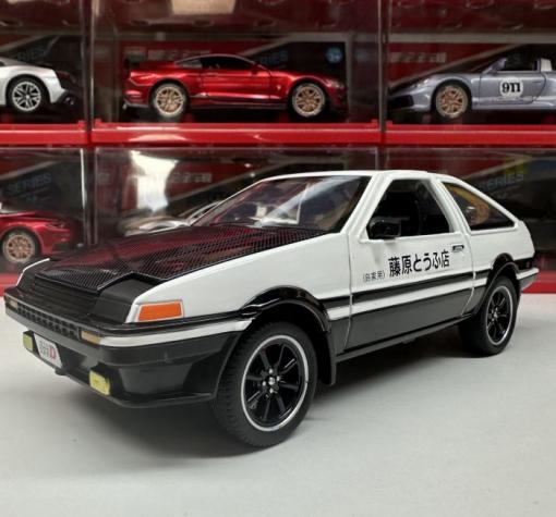 Метална кола с отварящи се врати капаци светлини и звуци Toyota Trueno AE86 1:24