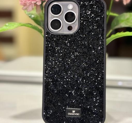 Луксозен твърд гръб Swarovski за Apple iPhone 15 (6.1) - черен / камъни