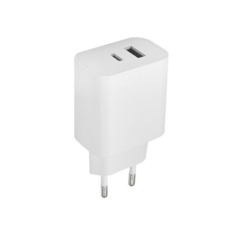 Зарядно устройство преходник адаптер Maxlife MXTC-06 PD QC 20W 220V с USB и Type C изход