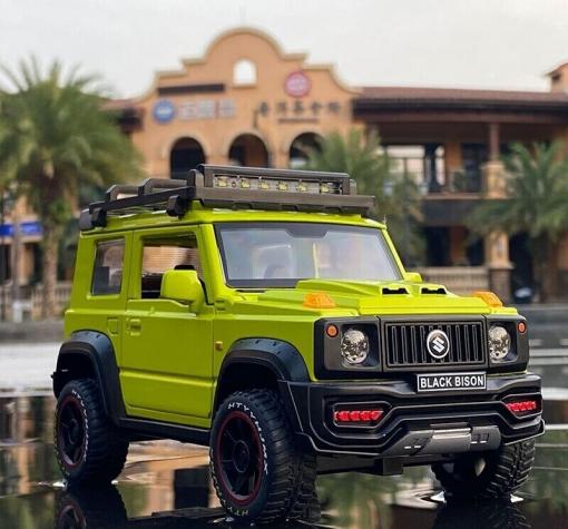 Метален джип Suzuki Jimny с отварящи се врати капаци 1: 24