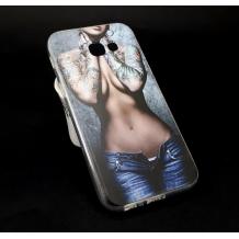 Tattoo Girl / момиче с дънки