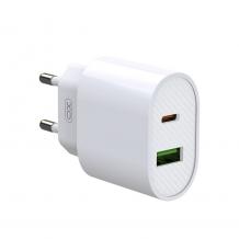 Зарядно устройство преходник адаптер 220V XO-L81A с USB и Type-C изход 3A